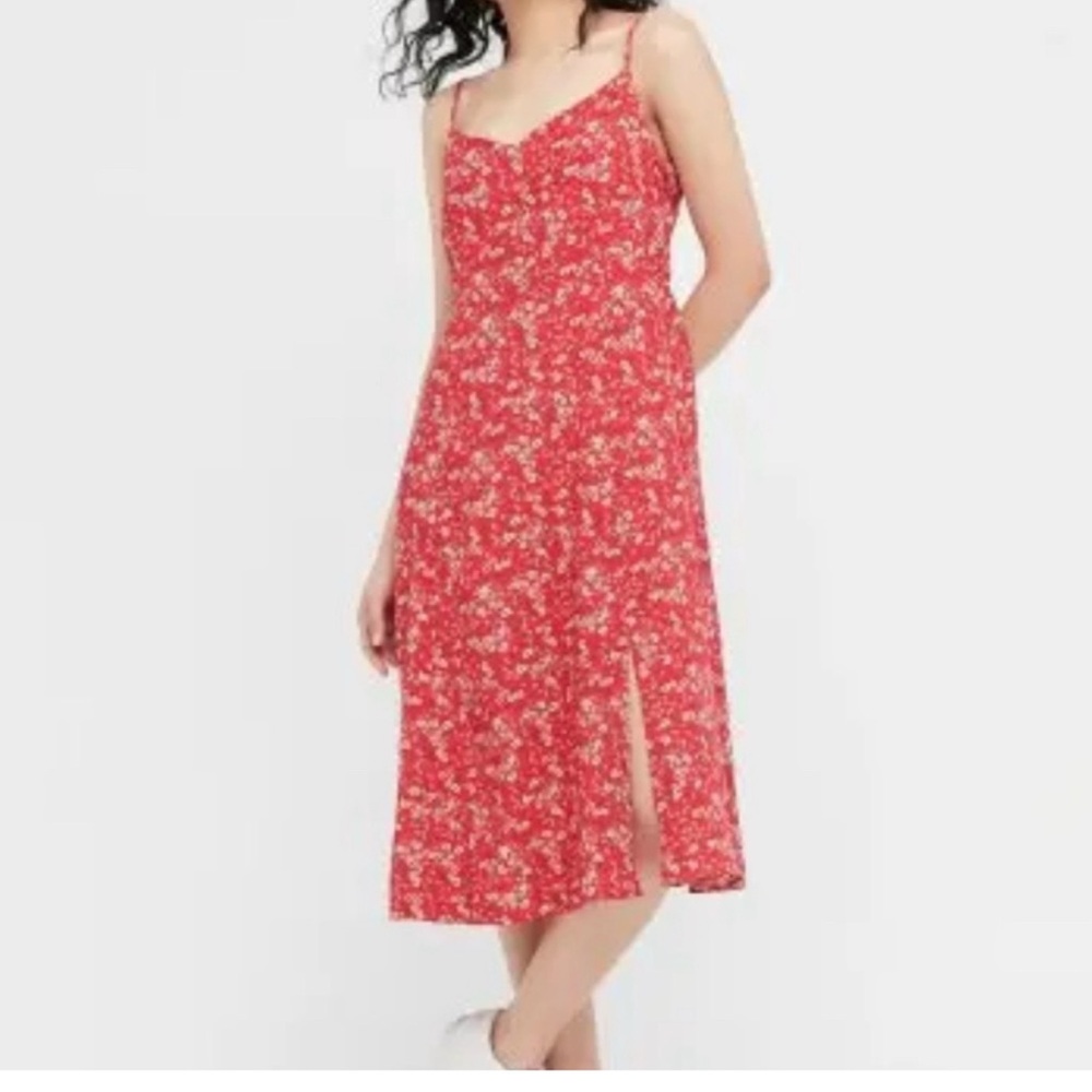 Uniqlo Red Floral Midi Dress